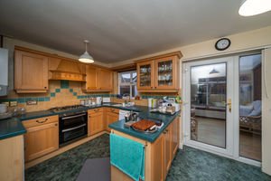 KITCHEN- click for photo gallery